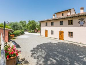 23850735-Ferienwohnung-8-Castelfiorentino-300x225-1