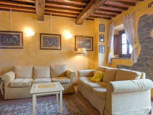 22666921-Ferienwohnung-8-Castelfranco Di Sopra-300x225-2