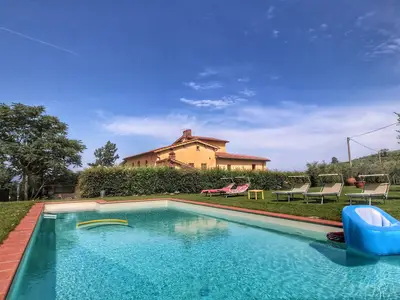 PoolOfHouse