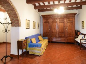 24024257-Ferienwohnung-8-Castell'Anselmo-300x225-3