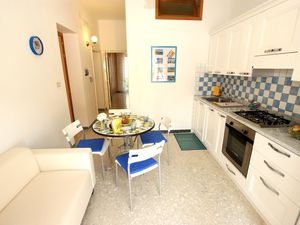 23735729-Ferienwohnung-3-Castellabate-300x225-3