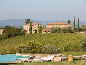 17999605-Ferienwohnung-4-Castellina In Chianti-300x225-1