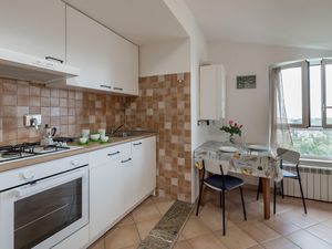 24001158-Ferienwohnung-2-Castelnuovo Di Porto-300x225-2