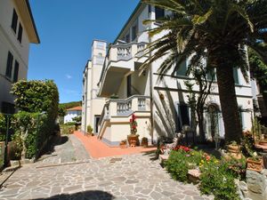 22923715-Ferienwohnung-4-Castiglioncello-300x225-1