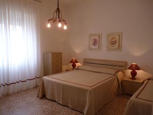 23313831-Ferienwohnung-3-Castiglione Della Pescaia-300x225-4