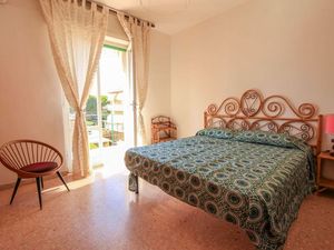 23091709-Ferienwohnung-6-Castiglione Della Pescaia-300x225-2