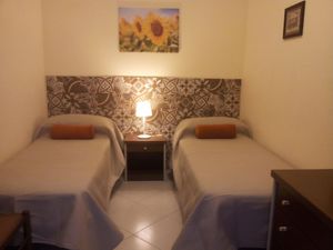 23547069-Ferienwohnung-4-Catania-300x225-2