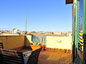 22957235-Ferienwohnung-8-Catania-300x225-3