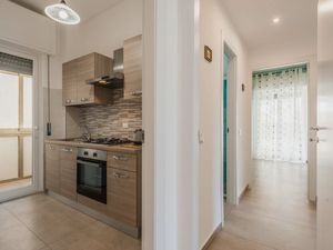 23477000-Ferienwohnung-5-Catania-300x225-1