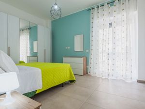 23477000-Ferienwohnung-5-Catania-300x225-2