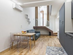 23579951-Ferienwohnung-4-Catania-300x225-2