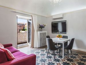 23691837-Ferienwohnung-4-Catania-300x225-4