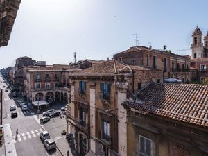 23691837-Ferienwohnung-4-Catania-300x225-1