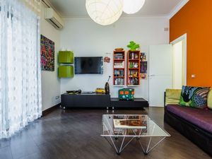 23832548-Ferienwohnung-4-Catania-300x225-2