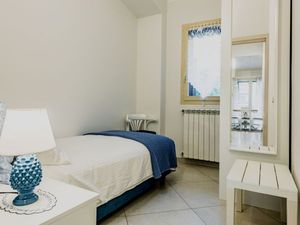 23914388-Ferienwohnung-3-Catania-300x225-2