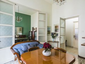 23969372-Ferienwohnung-4-Catania-300x225-5