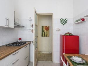 23969372-Ferienwohnung-4-Catania-300x225-2