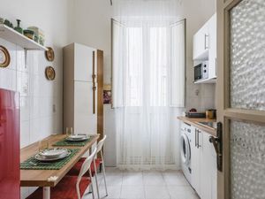 23969372-Ferienwohnung-4-Catania-300x225-1