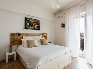 23983870-Ferienwohnung-3-Catania-300x225-2