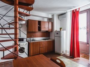 23994897-Ferienwohnung-3-Catania-300x225-4