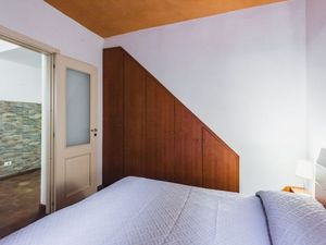 23994896-Ferienwohnung-3-Catania-300x225-4