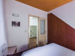 23994896-Ferienwohnung-3-Catania-300x225-1