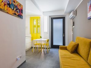 23486522-Ferienwohnung-4-Catania-300x225-4