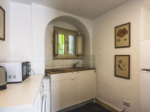 24018651-Ferienwohnung-5-Catania-300x225-5