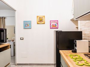 24025304-Ferienwohnung-2-Catania-300x225-5