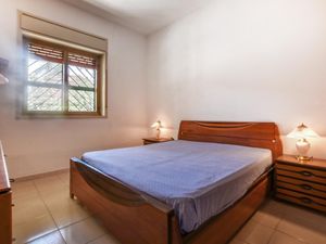 24043989-Ferienwohnung-6-Catania-300x225-5