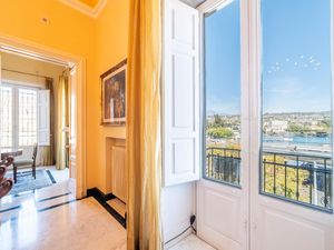 24016276-Ferienwohnung-4-Catania-300x225-4