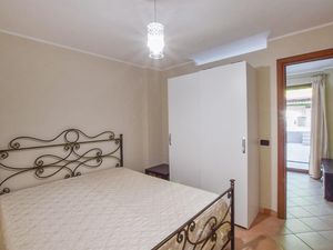 24001787-Ferienwohnung-4-Catanzaro Lido-300x225-4