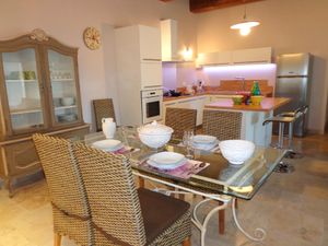 22446207-Ferienwohnung-4-Cavaillon-300x225-4