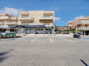 23841131-Ferienwohnung-4-Cavalaire-sur-Mer-300x225-1