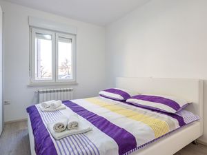 23721889-Ferienwohnung-4-Cavle-300x225-4