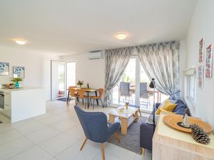 23824394-Ferienwohnung-4-Cavtat-300x225-2