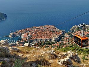 Ferienwohnung mit Schlafzimmer (52 m²) in Cavtat