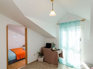 24057702-Ferienwohnung-2-Cavtat-300x225-1