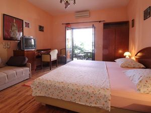 24057716-Ferienwohnung-3-Cavtat-300x225-2