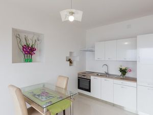 24057994-Ferienwohnung-4-Cavtat-300x225-5