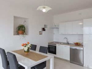 24057995-Ferienwohnung-4-Cavtat-300x225-3