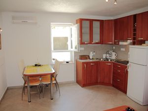 24058291-Ferienwohnung-2-Cavtat-300x225-3