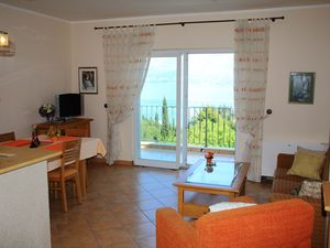 24058292-Ferienwohnung-4-Cavtat-300x225-3