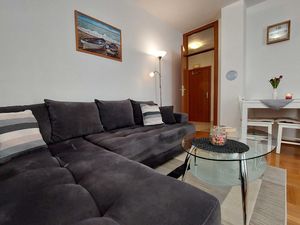 24058720-Ferienwohnung-3-Cavtat-300x225-3