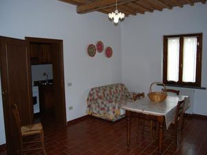 22443121-Ferienwohnung-4-Cecina-300x225-1