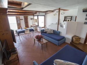 22953749-Ferienwohnung-5-Cefalù-300x225-3