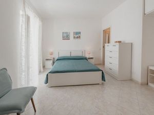 23691832-Ferienwohnung-2-Cefalù-300x225-5