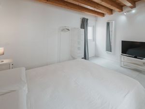 23969368-Ferienwohnung-2-Cefalù-300x225-3