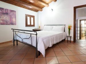 23981103-Ferienwohnung-3-Cefalù-300x225-4