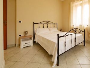 24038079-Ferienwohnung-2-Cefalù-300x225-4